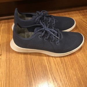 Allbirds Tree Runners excellent condition. Size 8